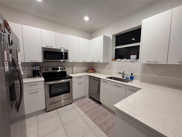 12563 NW 24th Ave, Miami, FL 33167