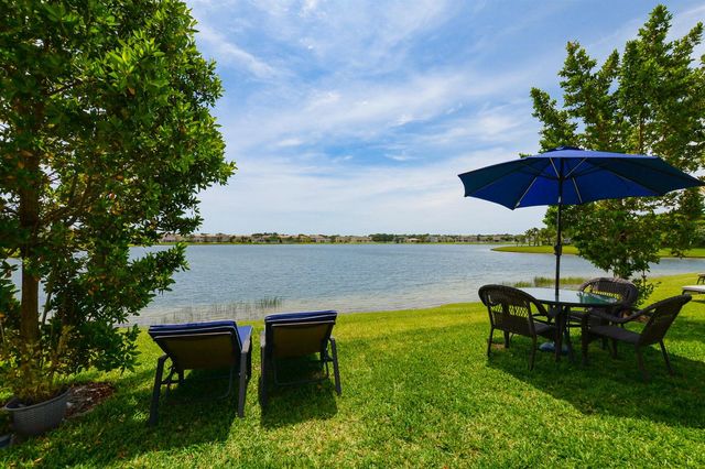 713 NW Leonardo Circle 713, Port St. Lucie, FL 34986