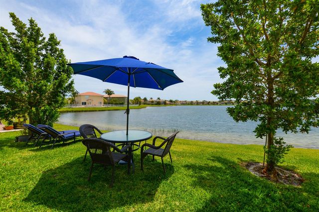 713 NW Leonardo Circle 713, Port St. Lucie, FL 34986