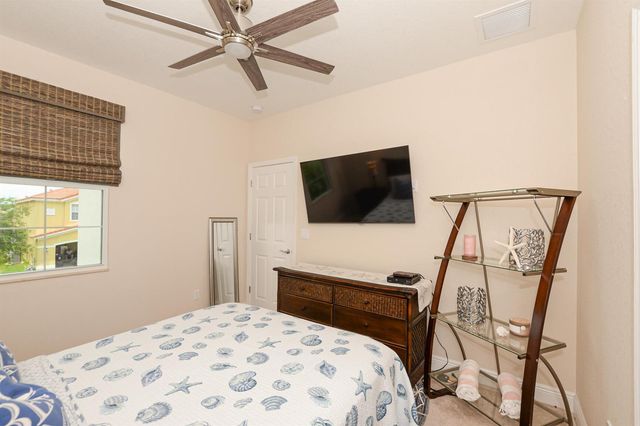 713 NW Leonardo Circle 713, Port St. Lucie, FL 34986