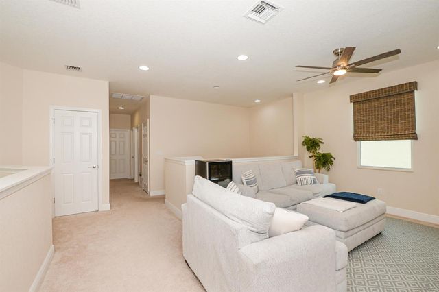 713 NW Leonardo Circle 713, Port St. Lucie, FL 34986