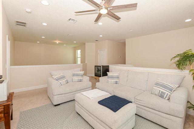 713 NW Leonardo Circle 713, Port St. Lucie, FL 34986