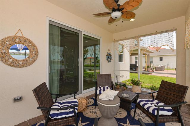 713 NW Leonardo Circle 713, Port St. Lucie, FL 34986