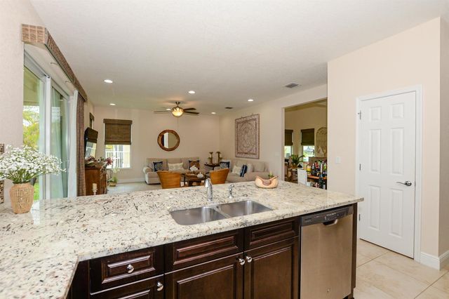 713 NW Leonardo Circle 713, Port St. Lucie, FL 34986