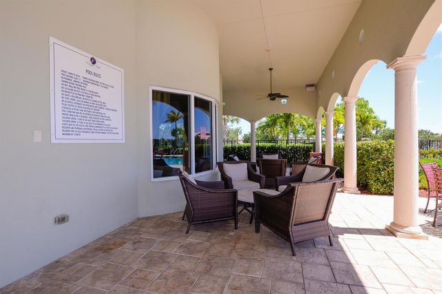 713 NW Leonardo Circle 713, Port St. Lucie, FL 34986