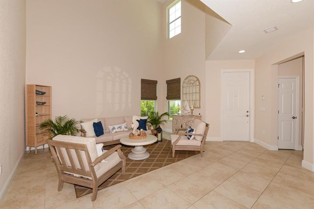 713 NW Leonardo Circle 713, Port St. Lucie, FL 34986