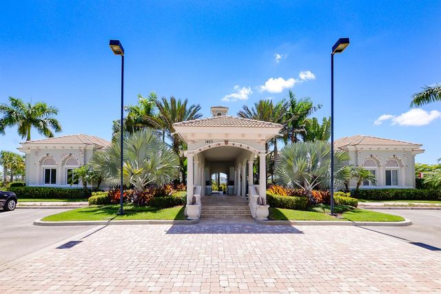 713 NW Leonardo Circle 713, Port St. Lucie, FL 34986