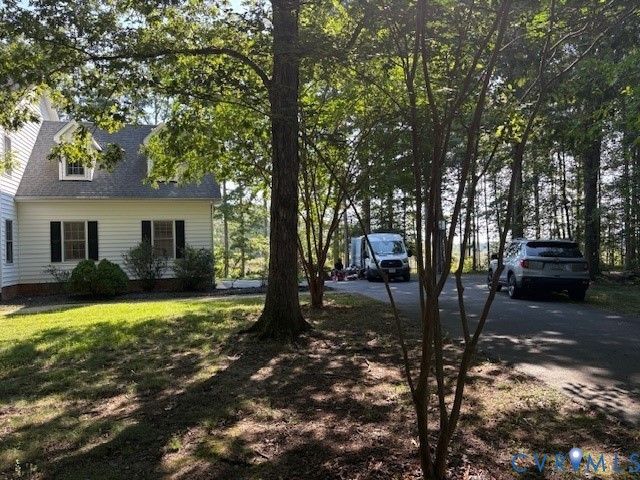 13428 Canterbury Rd, Montpelier, VA 23192
