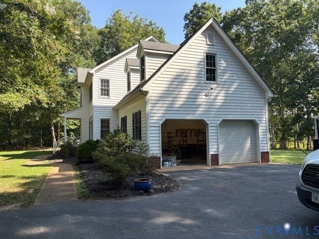 13428 Canterbury Rd, Montpelier, VA 23192