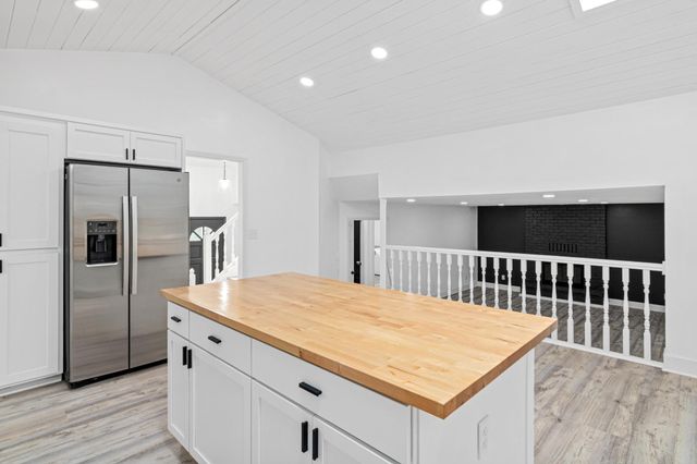 13629 Glasgow Lane, Apple Valley, MN 55124