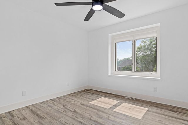 13629 Glasgow Lane, Apple Valley, MN 55124
