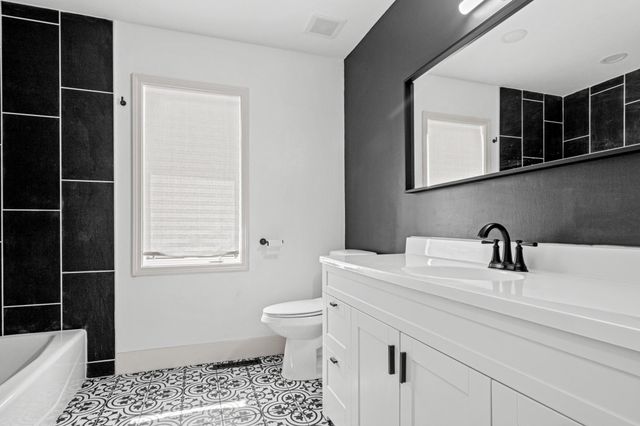 13629 Glasgow Lane, Apple Valley, MN 55124
