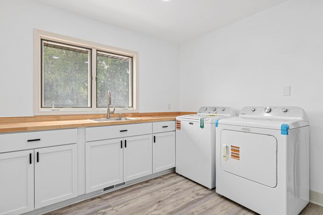 13629 Glasgow Lane, Apple Valley, MN 55124