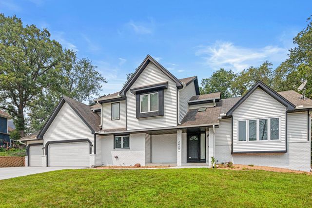 13629 Glasgow Lane, Apple Valley, MN 55124