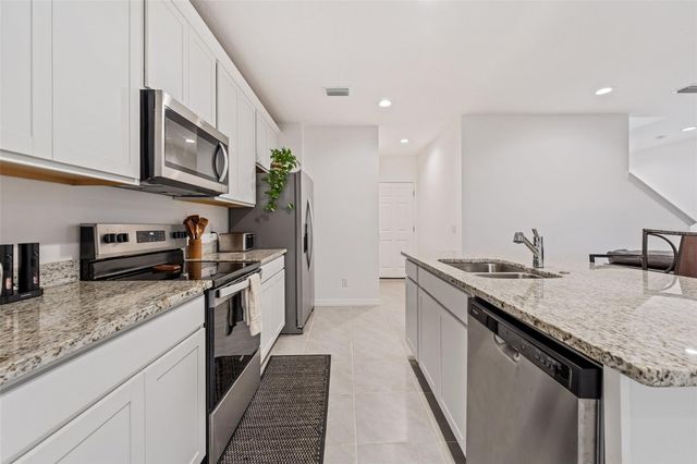 156 GLASS ONION DRIVE, Howey In The Hills, FL 34737