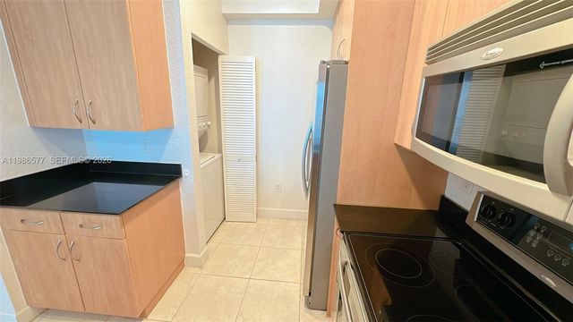 1830 Radius Dr 1222, Hollywood, FL 33020