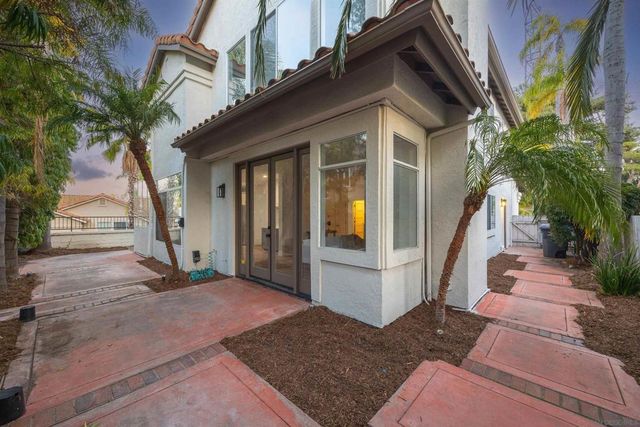 2318 Via Villegas, Carlsbad, CA 92009