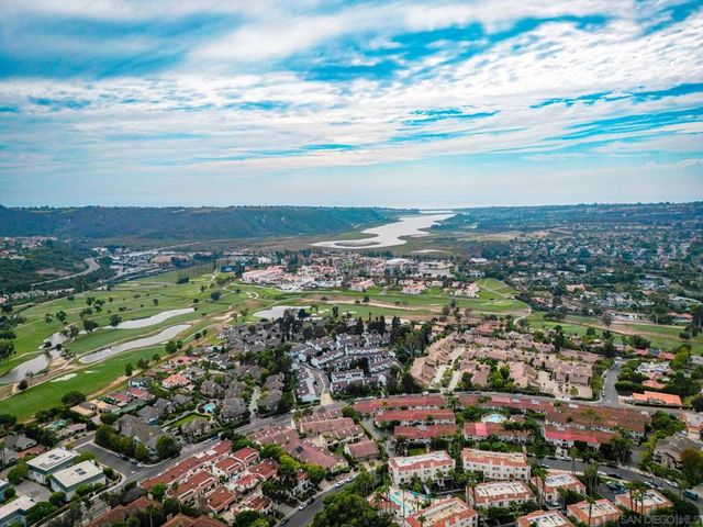 2318 Via Villegas, Carlsbad, CA 92009