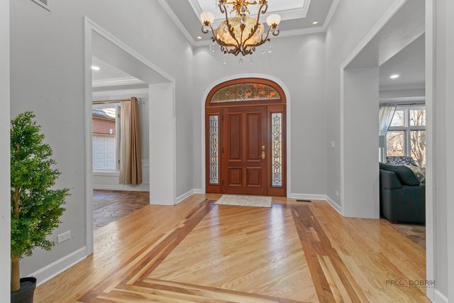 13 Kensington Drive, North Barrington, IL 60010