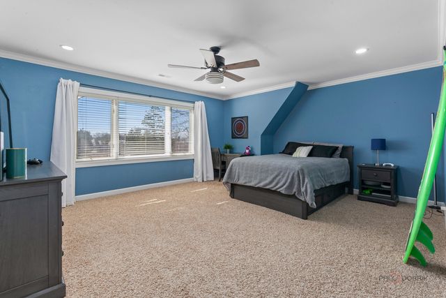 13 Kensington Drive, North Barrington, IL 60010