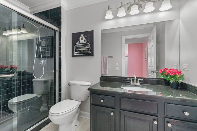 13 Kensington Drive, North Barrington, IL 60010