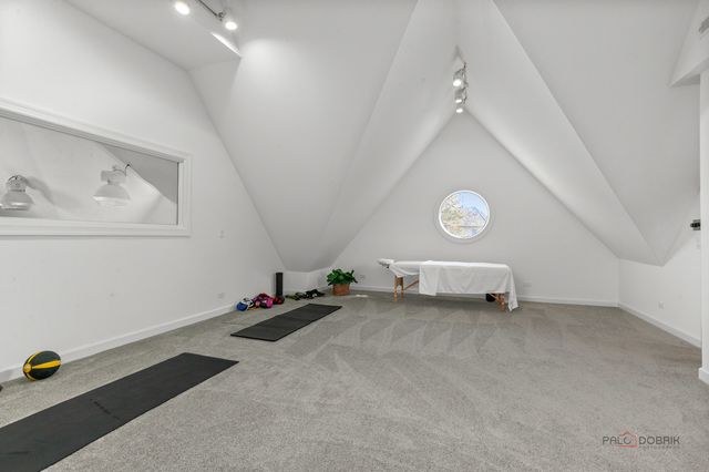 13 Kensington Drive, North Barrington, IL 60010