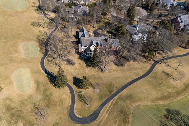 13 Kensington Drive, North Barrington, IL 60010