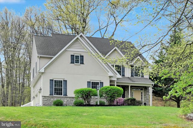 204 IRON VALLEY DR, Lebanon, PA 17042