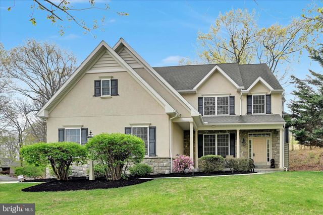 204 IRON VALLEY DR, Lebanon, PA 17042