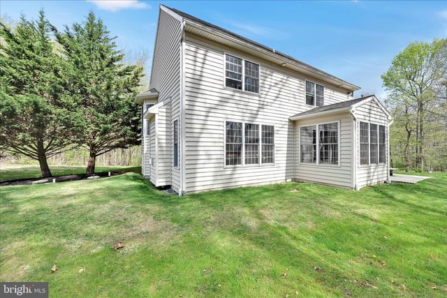 204 IRON VALLEY DR, Lebanon, PA 17042