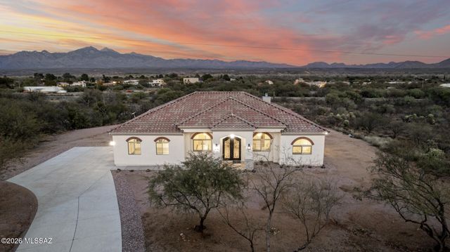 97 Keating Circle, Tubac, AZ 85646