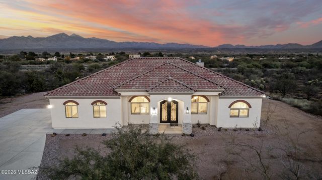 97 Keating Circle, Tubac, AZ 85646