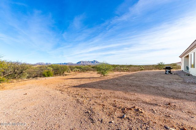 97 Keating Circle, Tubac, AZ 85646