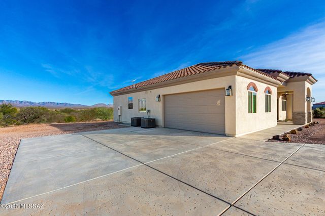 97 Keating Circle, Tubac, AZ 85646