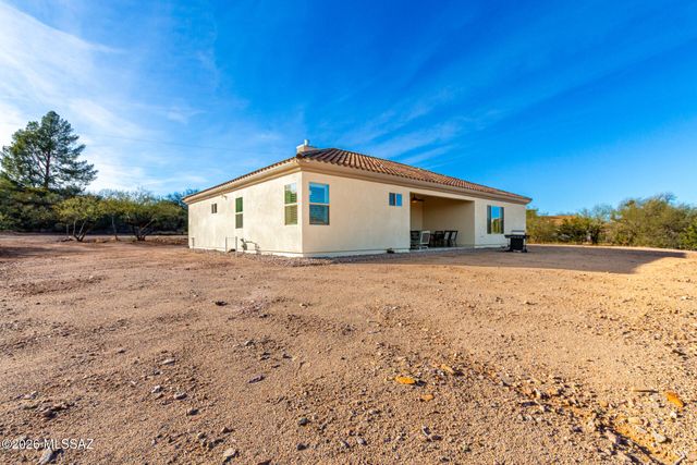 97 Keating Circle, Tubac, AZ 85646
