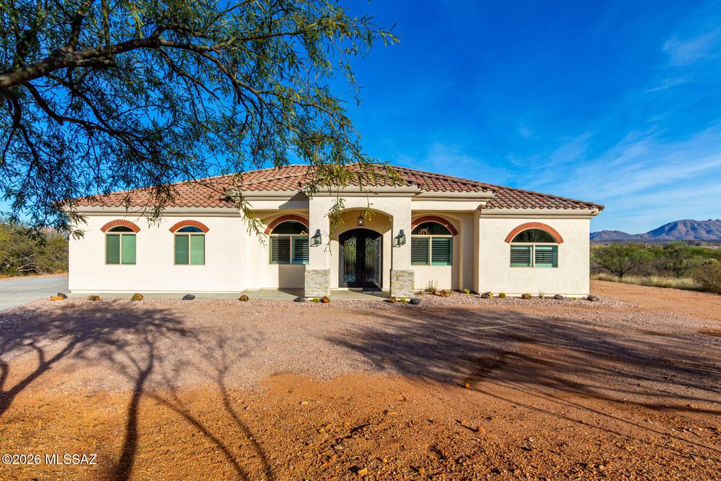 97 Keating Circle, Tubac, AZ 85646