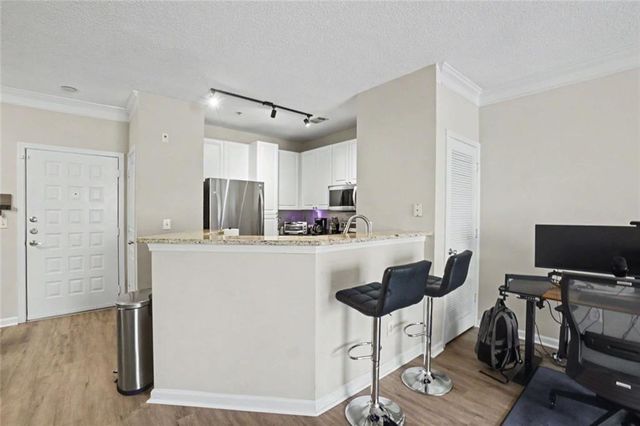 10 Perimeter Summit 4409, Brookhaven, GA 30319