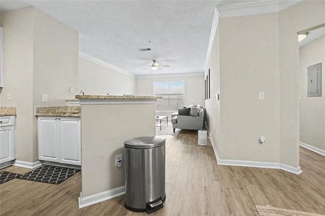 10 Perimeter Summit 4409, Brookhaven, GA 30319