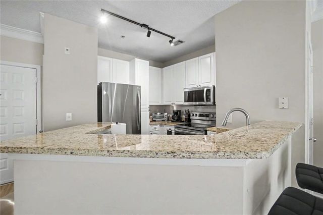 10 Perimeter Summit 4409, Brookhaven, GA 30319