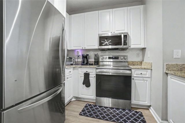 10 Perimeter Summit 4409, Brookhaven, GA 30319