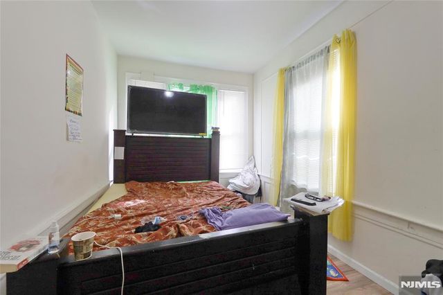 351 Osborne Terrace, Newark, NJ 07112