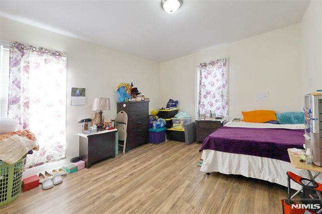 351 Osborne Terrace, Newark, NJ 07112