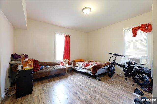 351 Osborne Terrace, Newark, NJ 07112