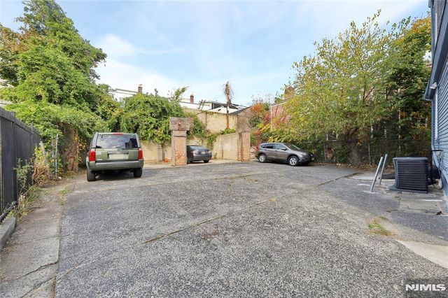 351 Osborne Terrace, Newark, NJ 07112