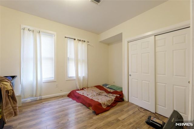 351 Osborne Terrace, Newark, NJ 07112