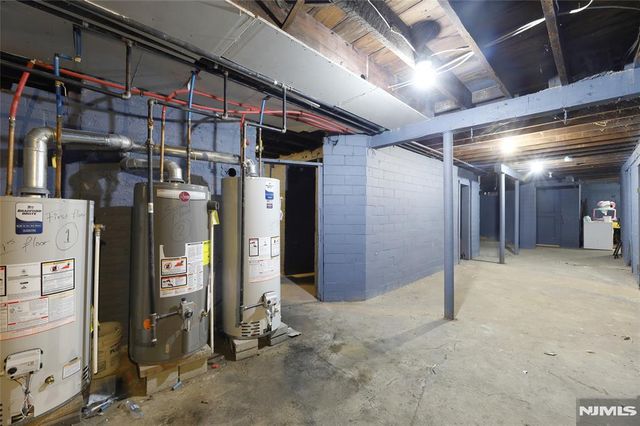 351 Osborne Terrace, Newark, NJ 07112