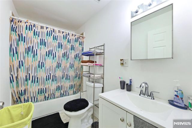 351 Osborne Terrace, Newark, NJ 07112