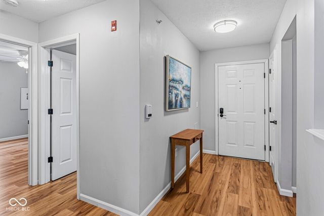 6509 Emerald Hill Court 102, Indianapolis, IN 46237
