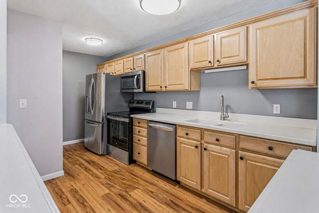 6509 Emerald Hill Court 102, Indianapolis, IN 46237