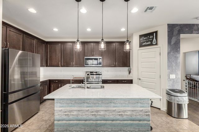 3136 E QUARTZ Street, Mesa, AZ 85213